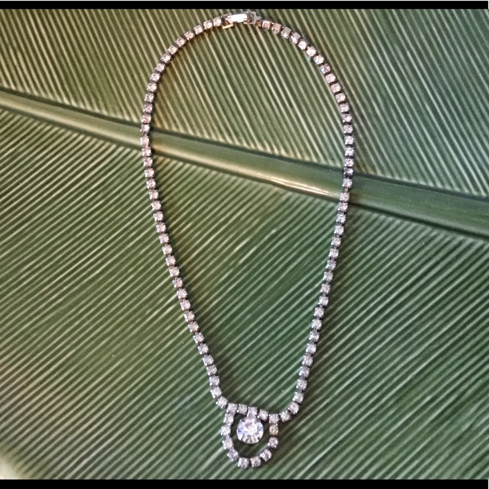 Beautiful Rhinestone Necklace Perfect Condition